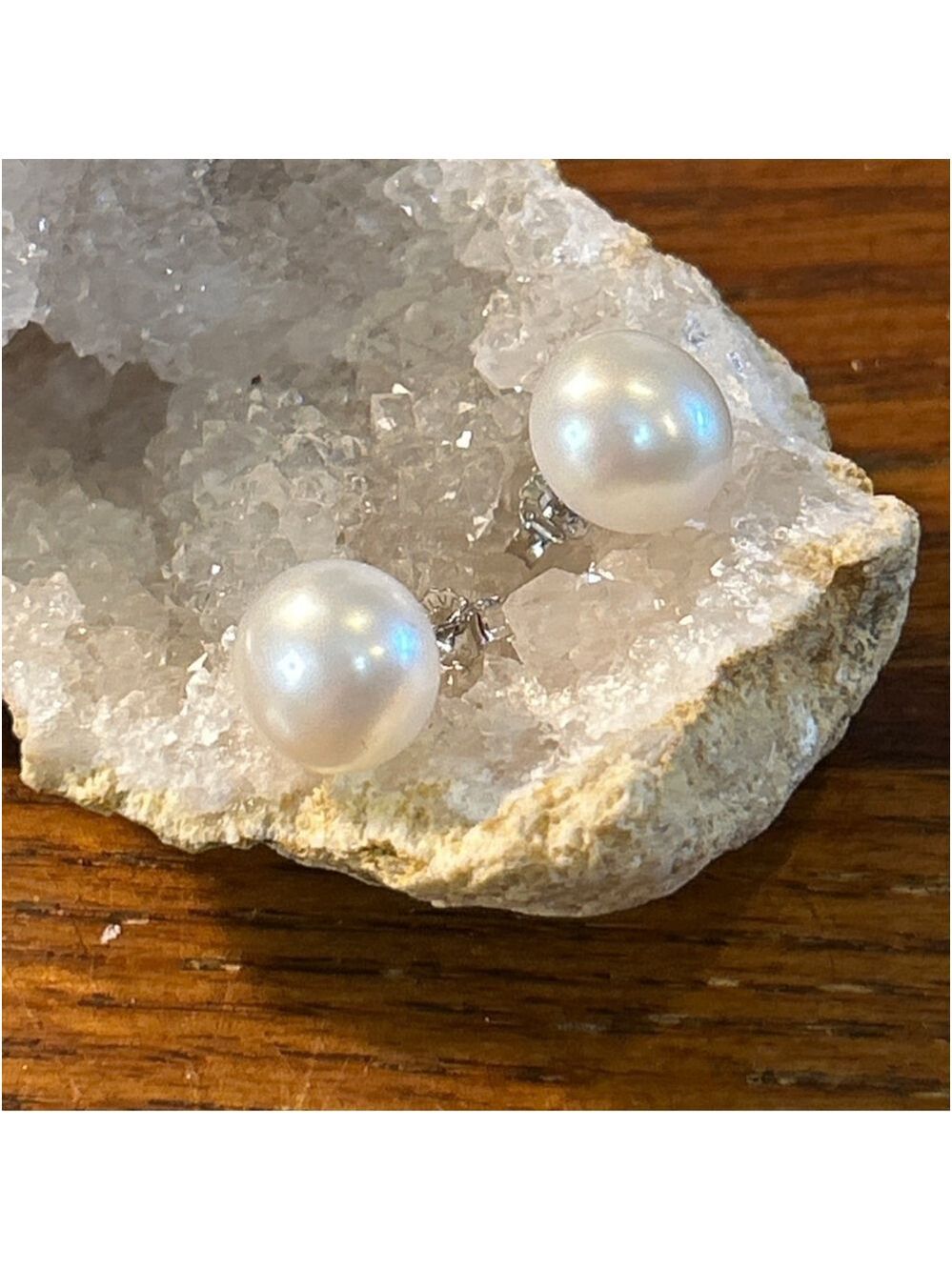 Women's Alyc Pearl Earrings White button pearl earrings on Sterling Silver